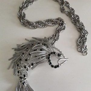 Gorgeous and Elegant Silvery Necklace with Elegant Fish Pendant